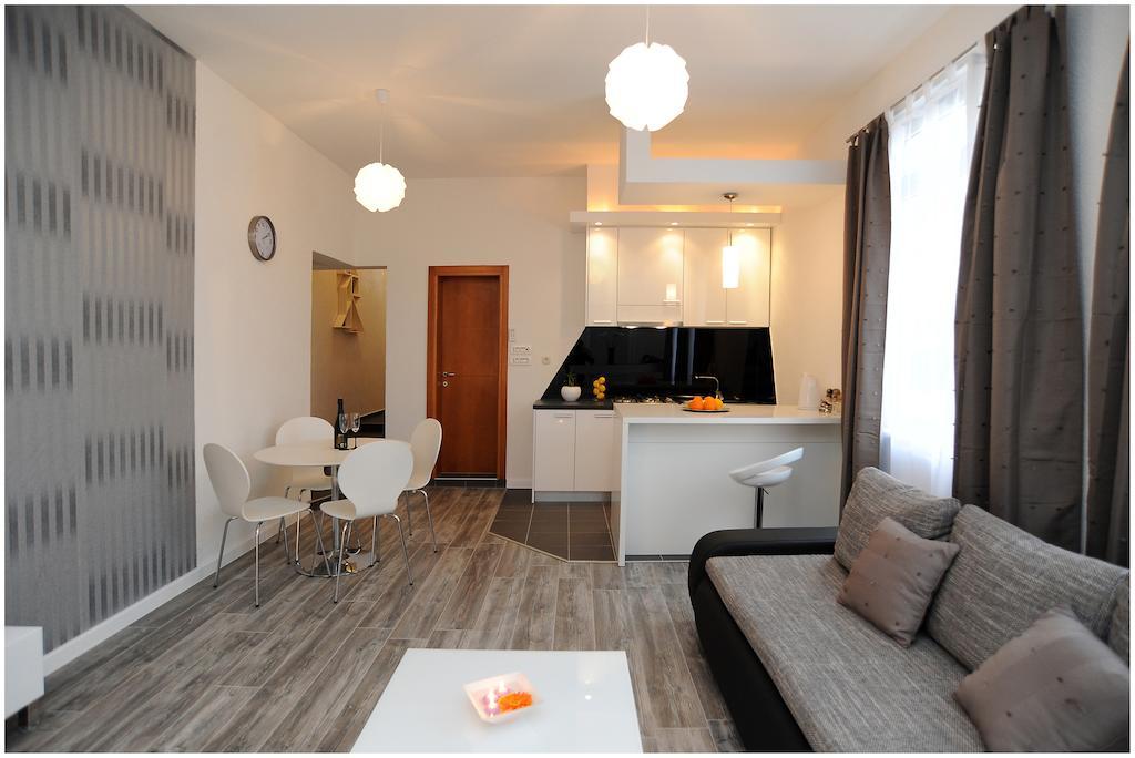 Guest House D&G -I Apartment & Room Zára Kültér fotó